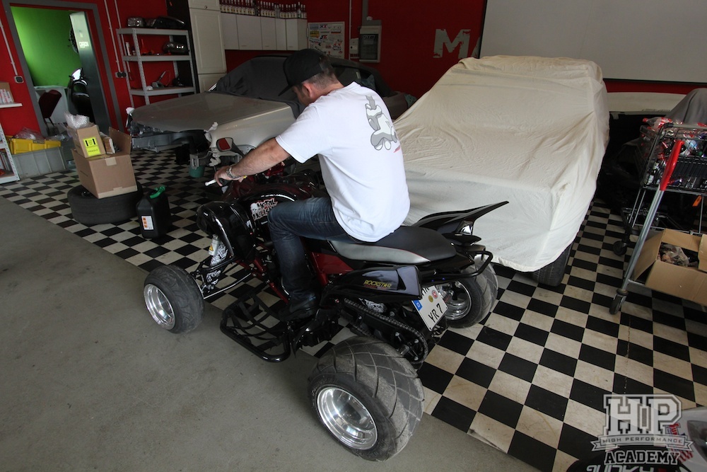 vPaul has converted a Yamaha Raptor 700R to a 100 street legal bike. thingsyoucouldntdoinNZ